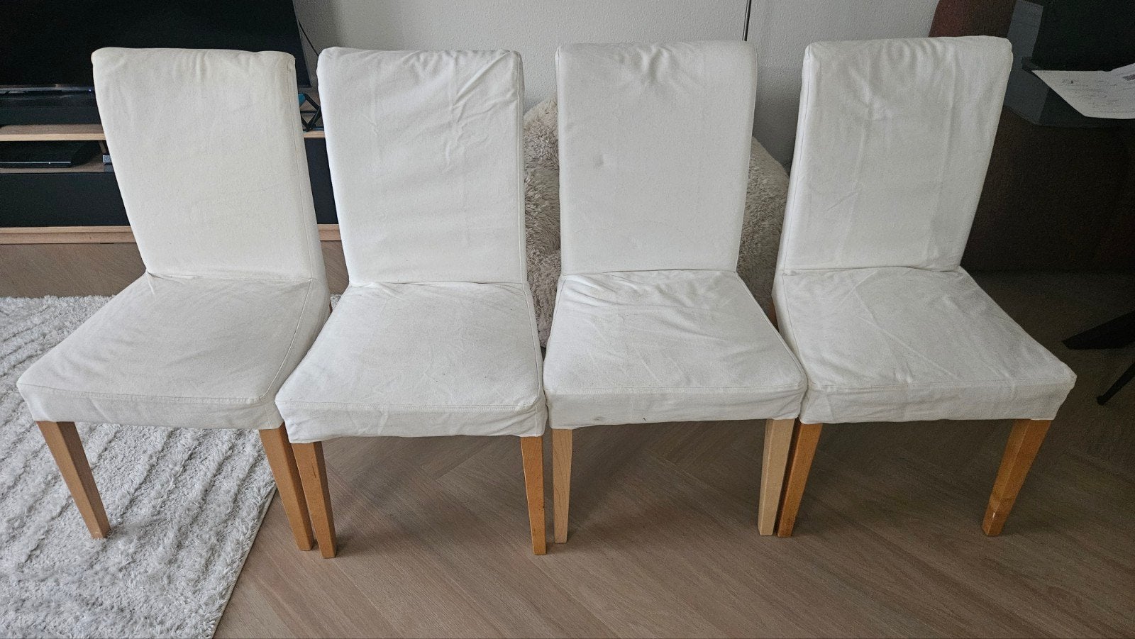 4 Eetkamerstoelen met hoezen, Huis en Inrichting, Stoelen, Ophalen, Gebruikt, Wit, Vier