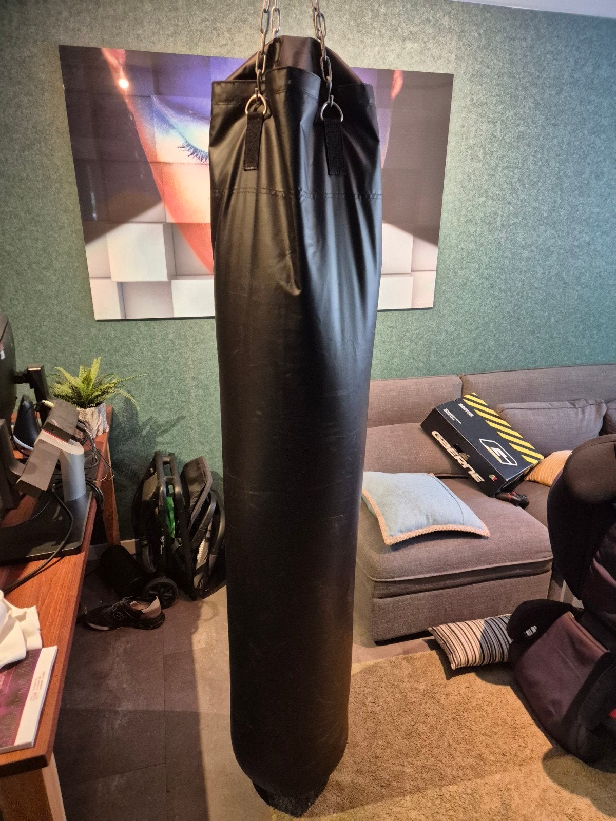 Zwarte bokszak met kettingophanging, Ophalen, Gebruikt, Bokszak