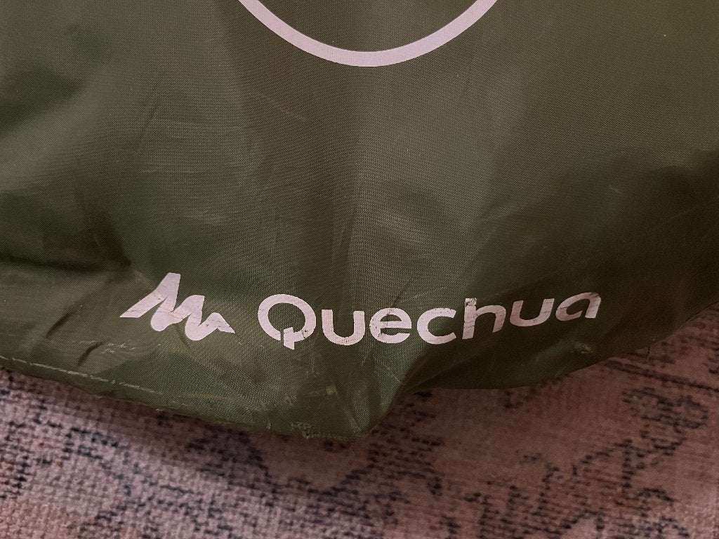 Quechua tent 2 personen, Ophalen, Zo goed als nieuw, Tot en met 2