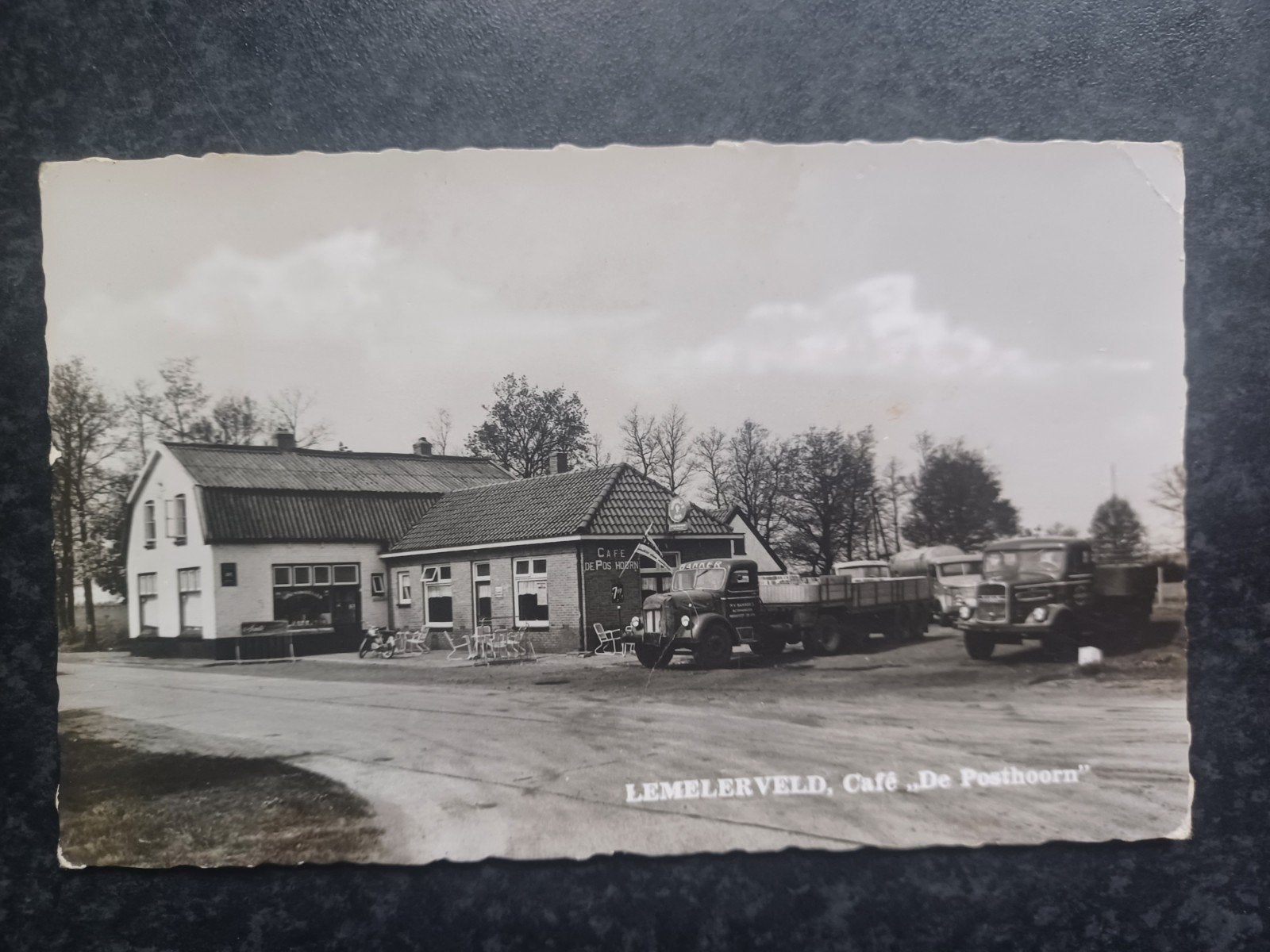 Lemelerveld Café De Posthoorn met oude truck, Ophalen of Verzenden, 1960 tot 1980, Gelopen, Overijssel