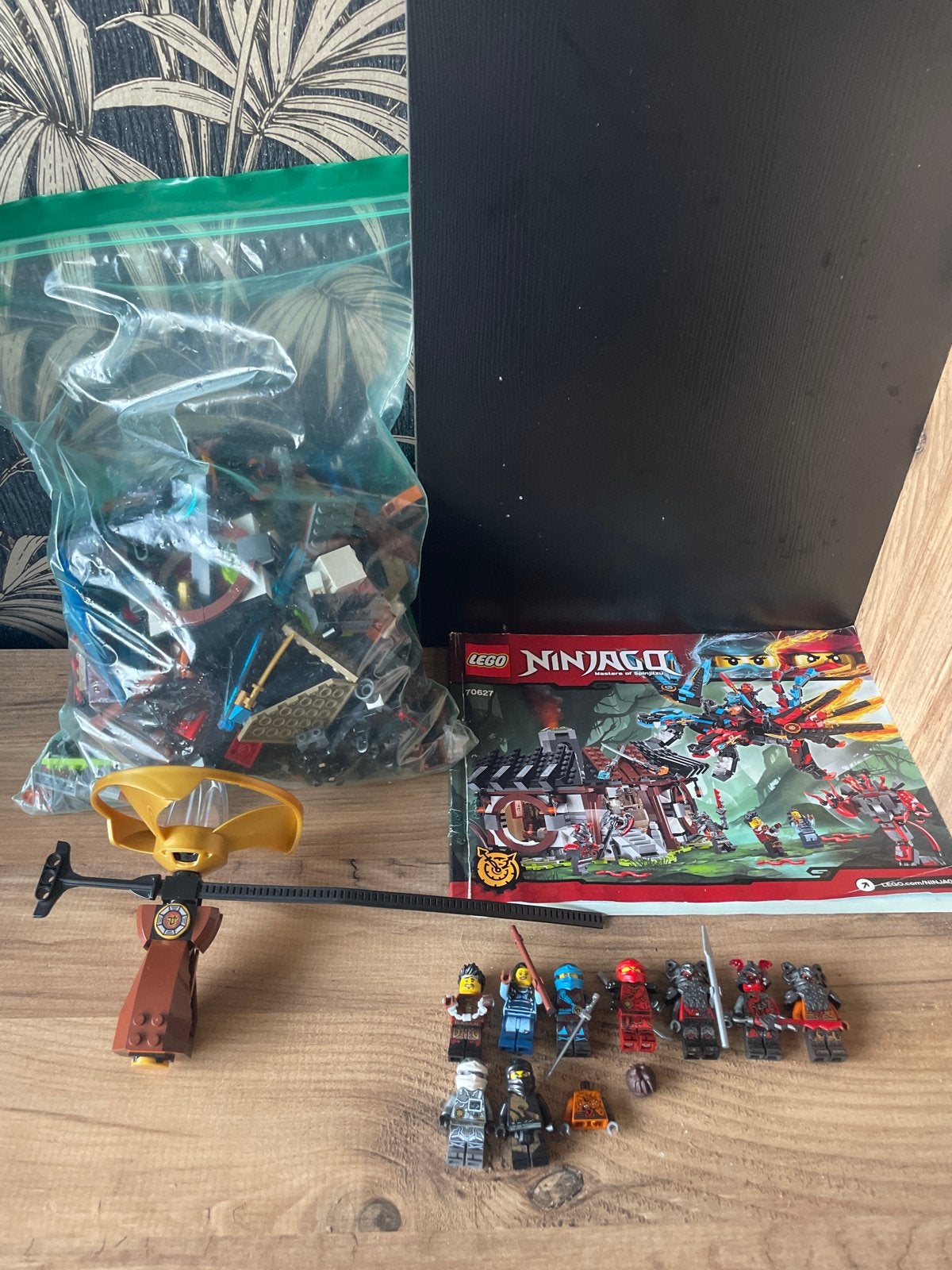 Lego Ninjago Dragons Forge met Time Blades en figuren, Gebruikt, Lego, Ophalen of Verzenden, Compleet