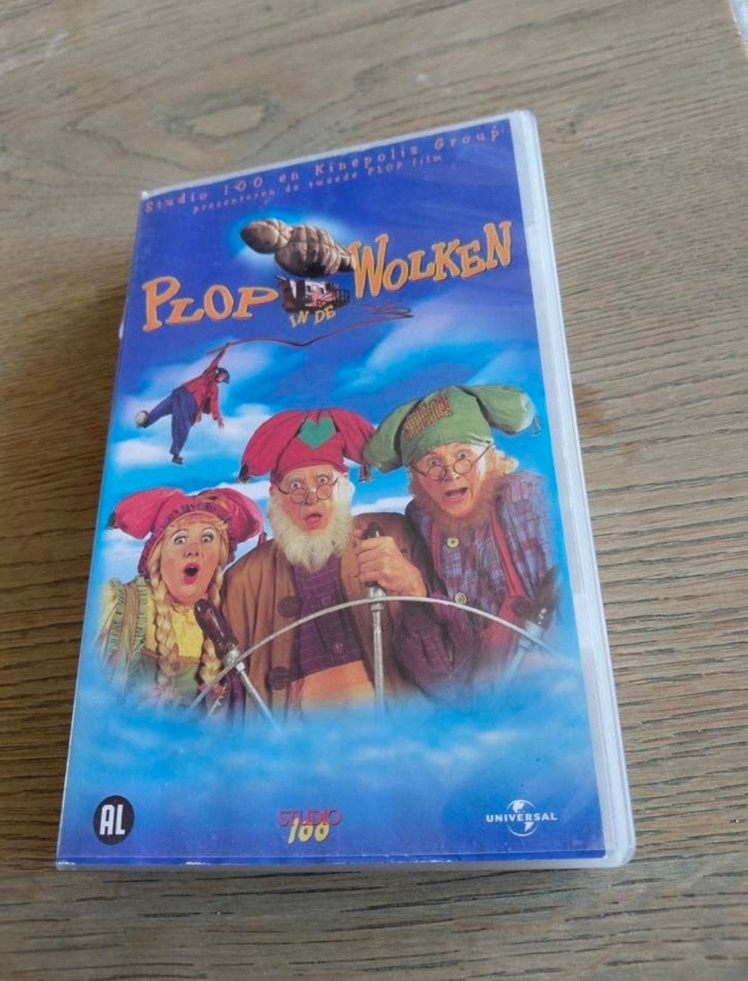 Kabouter Plop in de Wolken Videoband. Studio 100., Gebruikt, Serie, Alle leeftijden, Ophalen of Verzenden