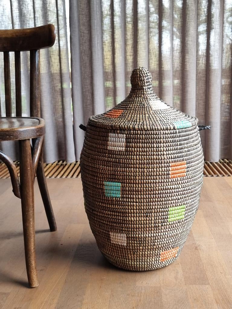 Afrikaanse opbergmand zwart van zeegras uit Senegal, Mand, Rond, Nieuw, Ophalen of Verzenden