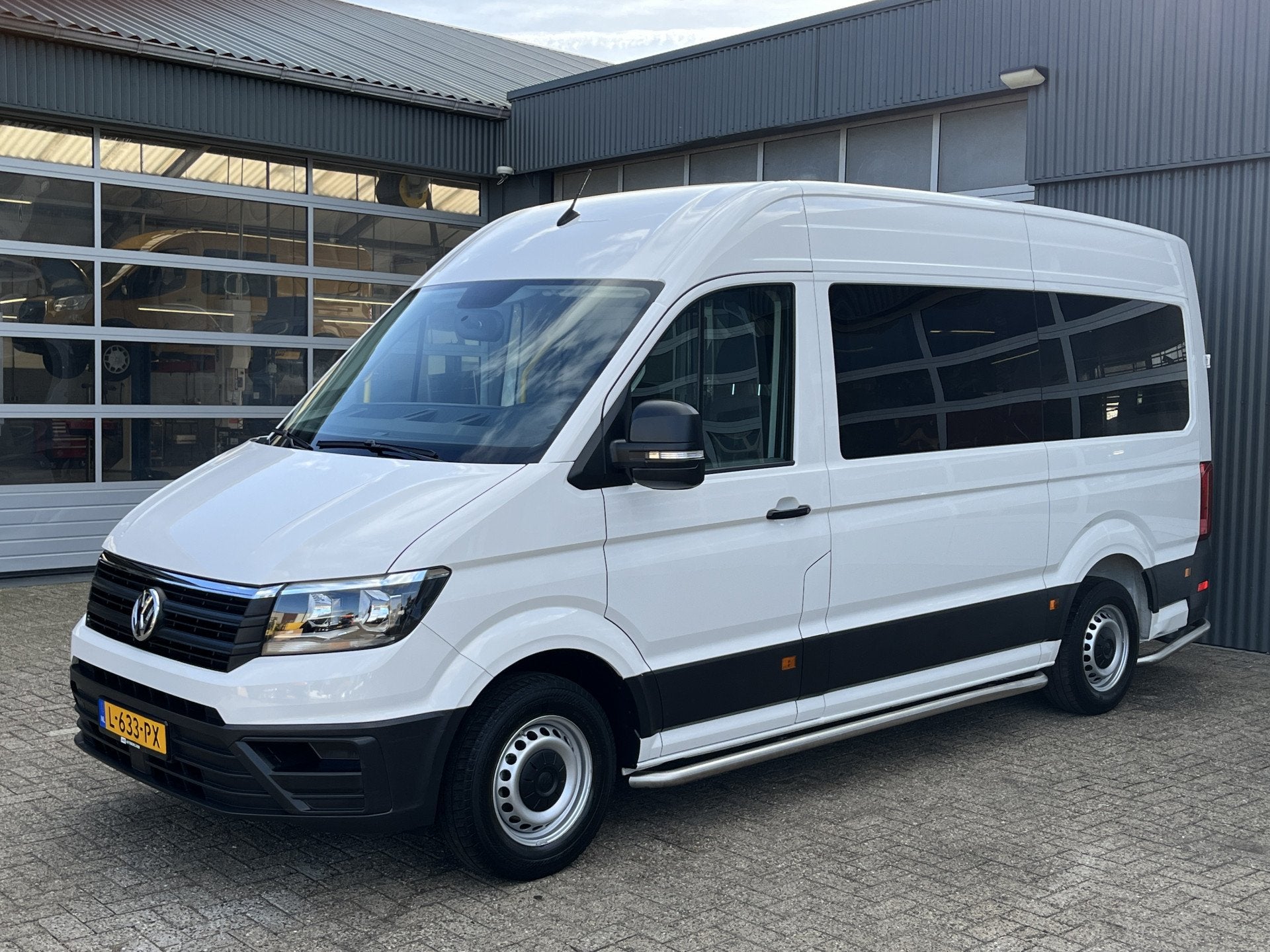 Volkswagen Crafter 2.0 TDI 140pk Personenvervoer Taxi Rolsto, Auto's, Stof, Gebruikt, 3000 kg, Wit
