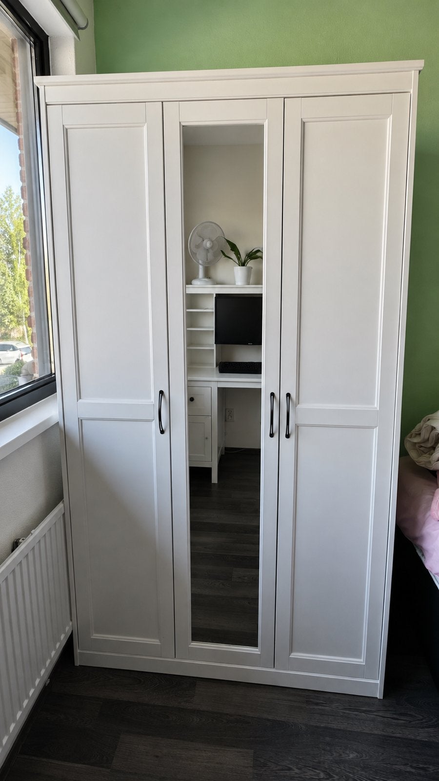 Kledingkast Brimnes met spiegel, Ophalen, 100 tot 150 cm, Zo goed als nieuw, 150 tot 200 cm