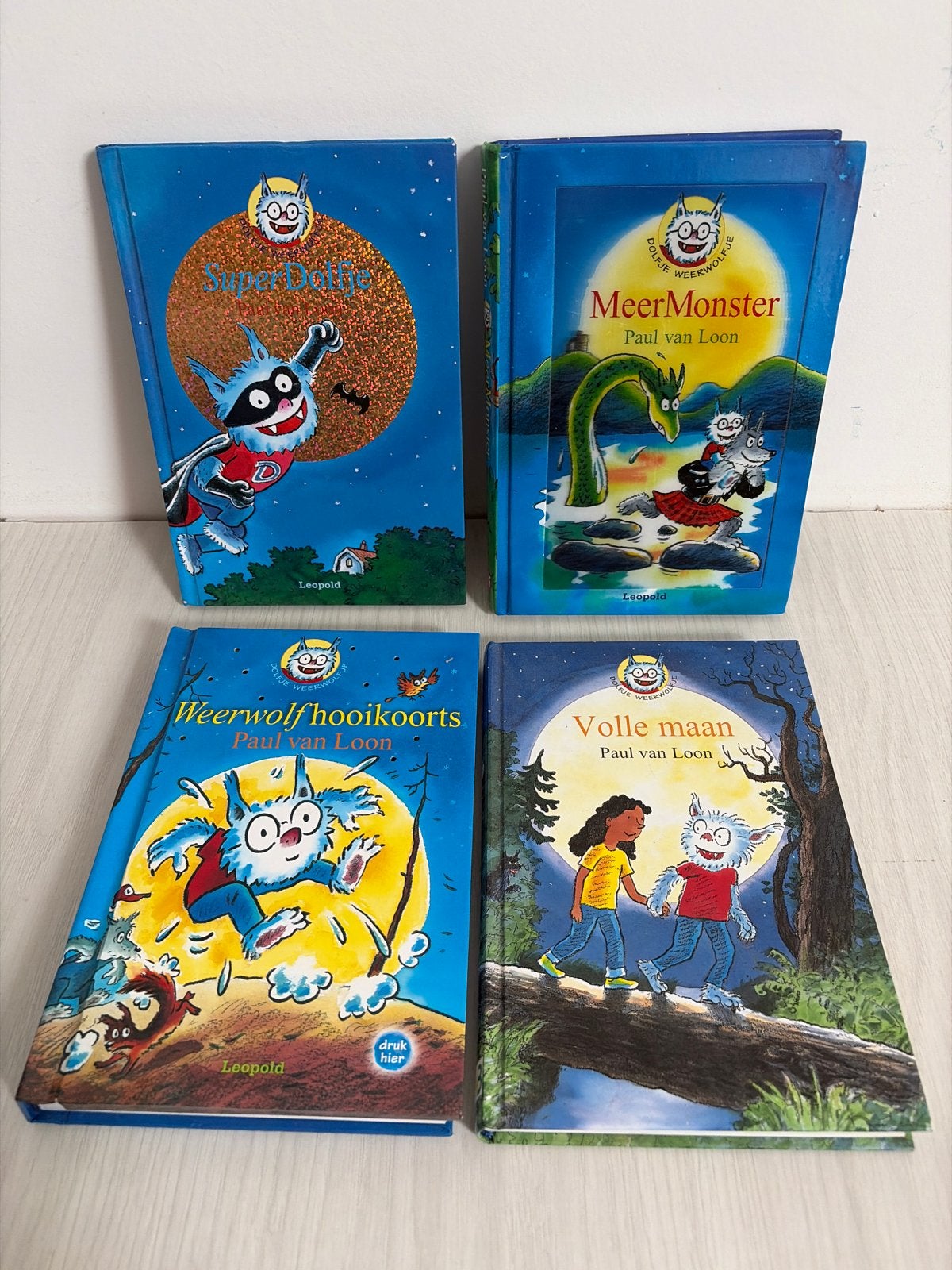 4 pravhtige ZGAN Dolfje Weerwolfje boeken, Boeken, Kinderboeken | Jeugd | 10 tot 12 jaar, Ophalen, Gelezen, Fictie