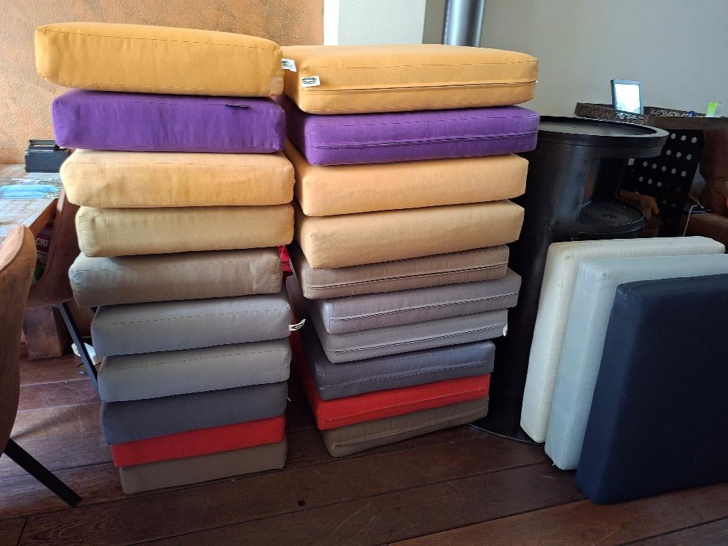 Buiten kussens, Ophalen, Zo goed als nieuw, Overige kleuren, Vierkant