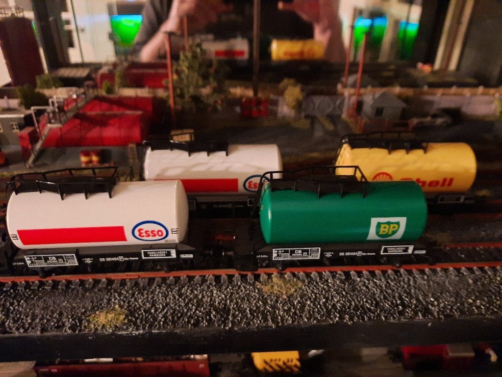 [ W1866-67-69 ] Fleischmann H0 - 3 Tankwagons, Gebruikt, Gelijkstroom, Fleischmann, Wagon