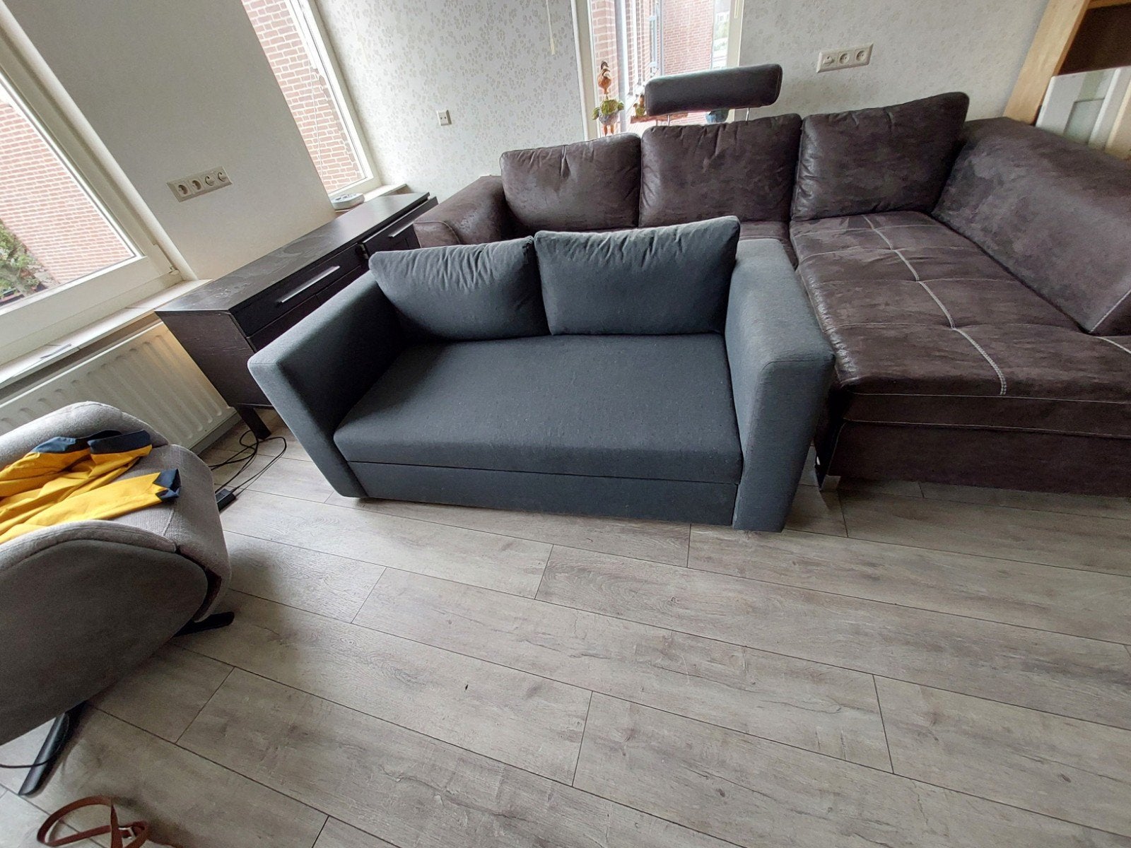 IKEA SKÖNABÄCK 2-zits slaapbank Knisa donkergrijs, Gebruikt, Modern, functioneel, 150 tot 200 cm, Tweepersoons