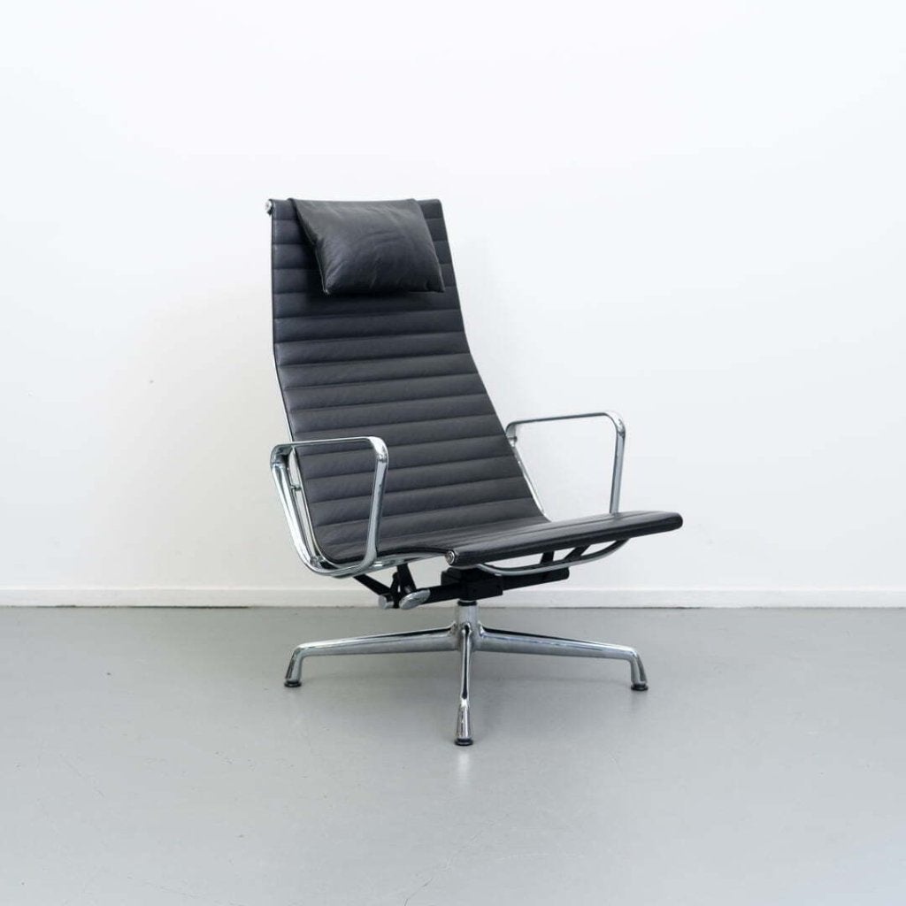 Vitra Eames EA 124 Fauteuil Zwart Leer - Chroom, Niet ingevuld, Zo goed als nieuw, Niet ingevuld, Niet ingevuld