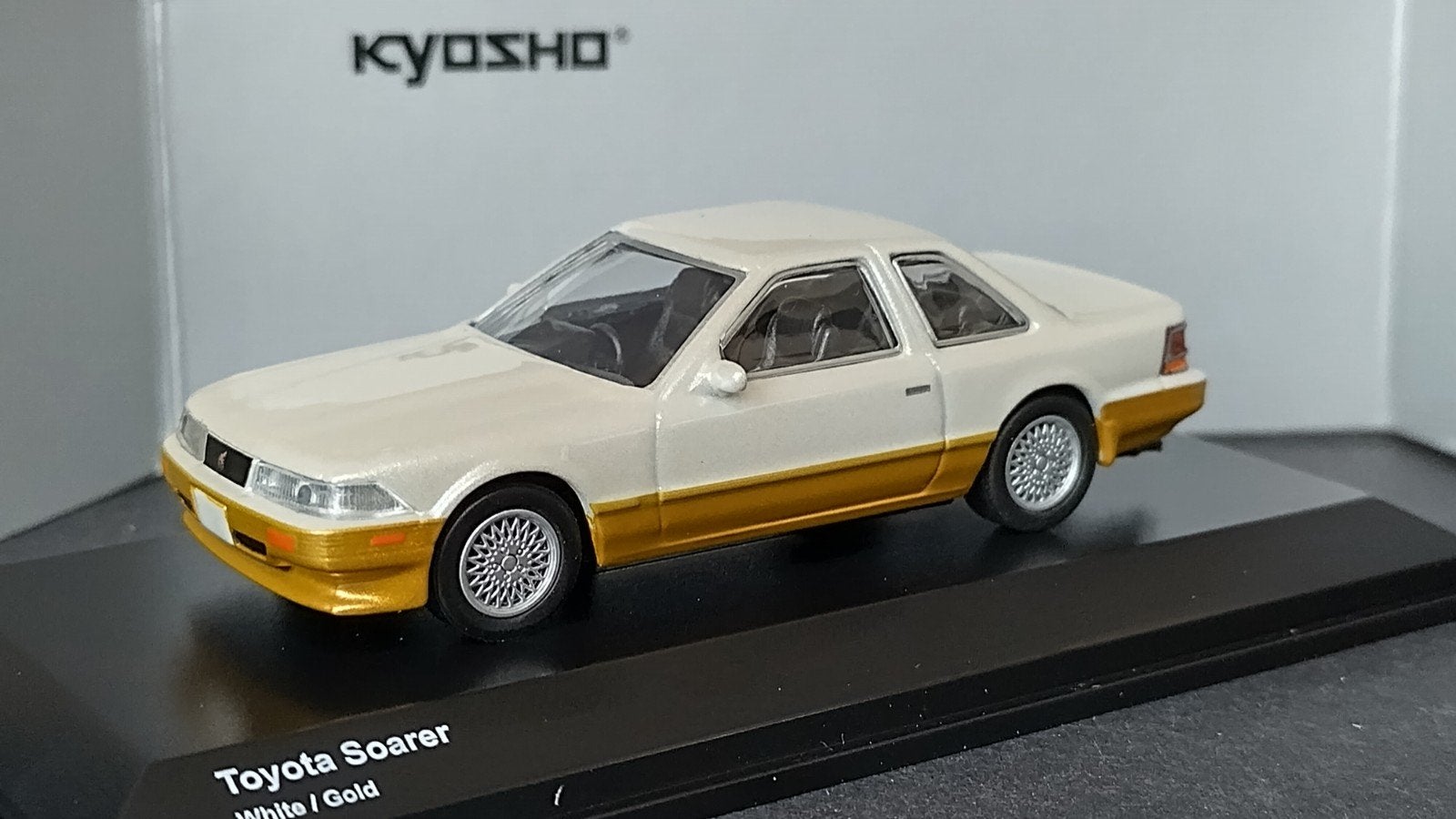 Toyota Soarer White Gold 1:64 Kyosho Pol, Auto, Verzenden, ., Nieuw