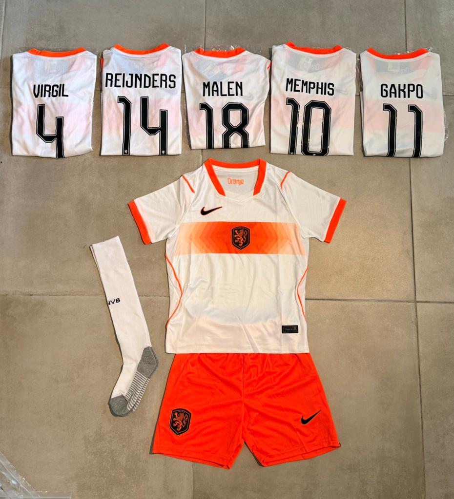 WK 2026 tenues + sokken ! Maat 116 t/m 164 kids + S !, Ophalen of Verzenden, Nieuw, Jongen of Meisje, Setje