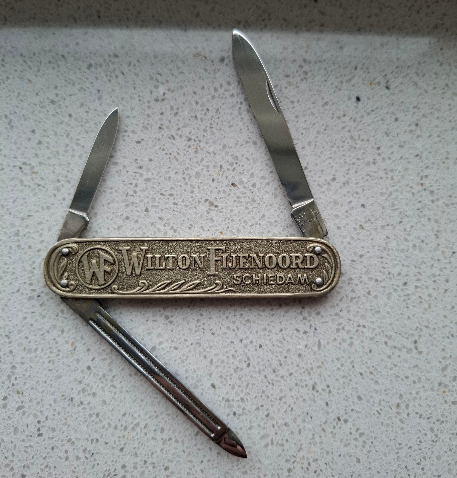 Bierhof Solingen Wilton Fijenoord mes zakmes, Ophalen of Verzenden, Nieuw