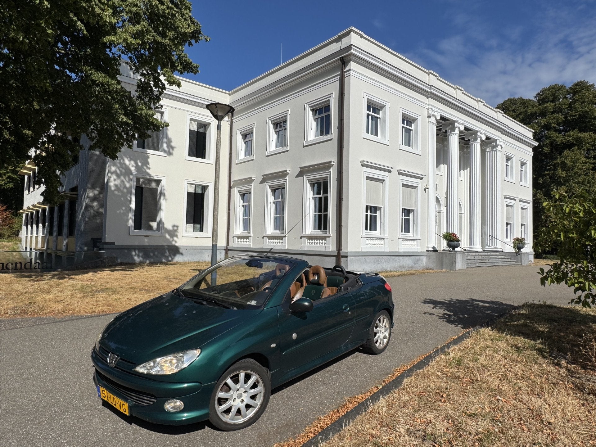 Peugeot 206 CC 1.6-16V CABRIO, (2X), ROLAND GARROS, VOLLEDER, Auto's, Voorwielaandrijving, Gebruikt, 4 cilinders, 4 stoelen