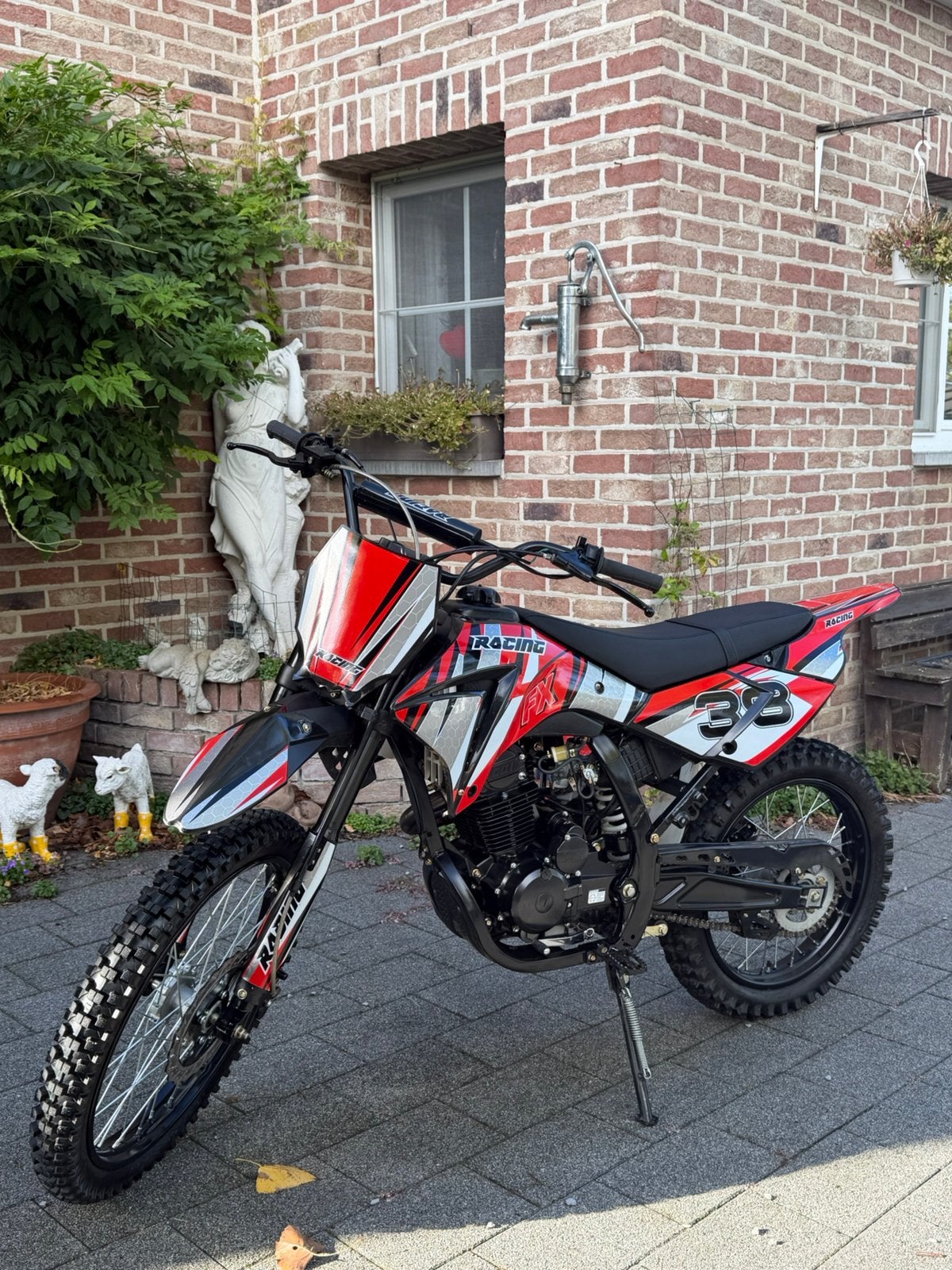 Crossmotor 250cc, 250 cc, Zo goed als nieuw, 5 versnellingen, Ophalen