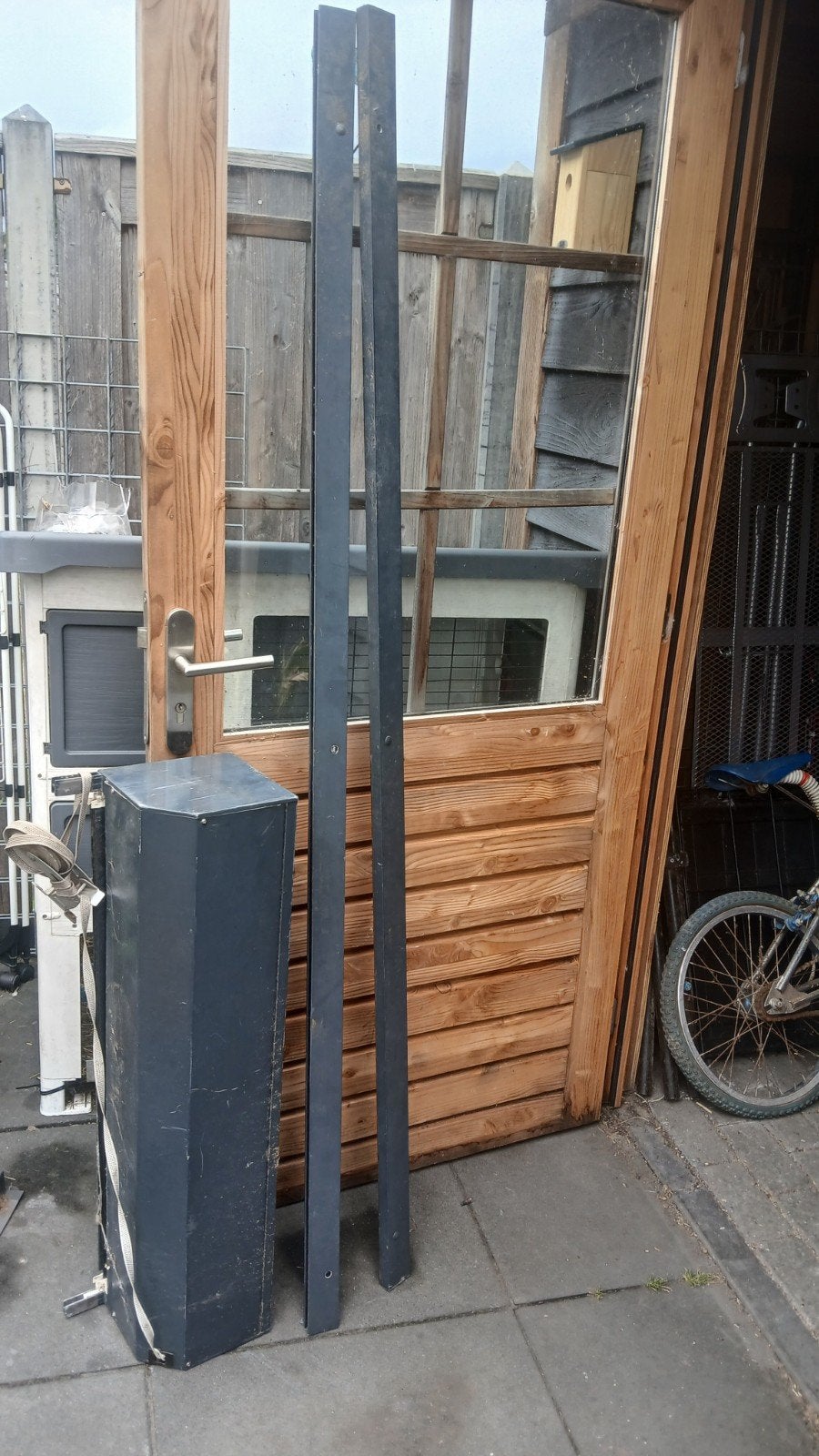 te koop goed werkend rolluik hand bediening, Ophalen, 100 tot 150 cm, Bruin, 200 cm of meer