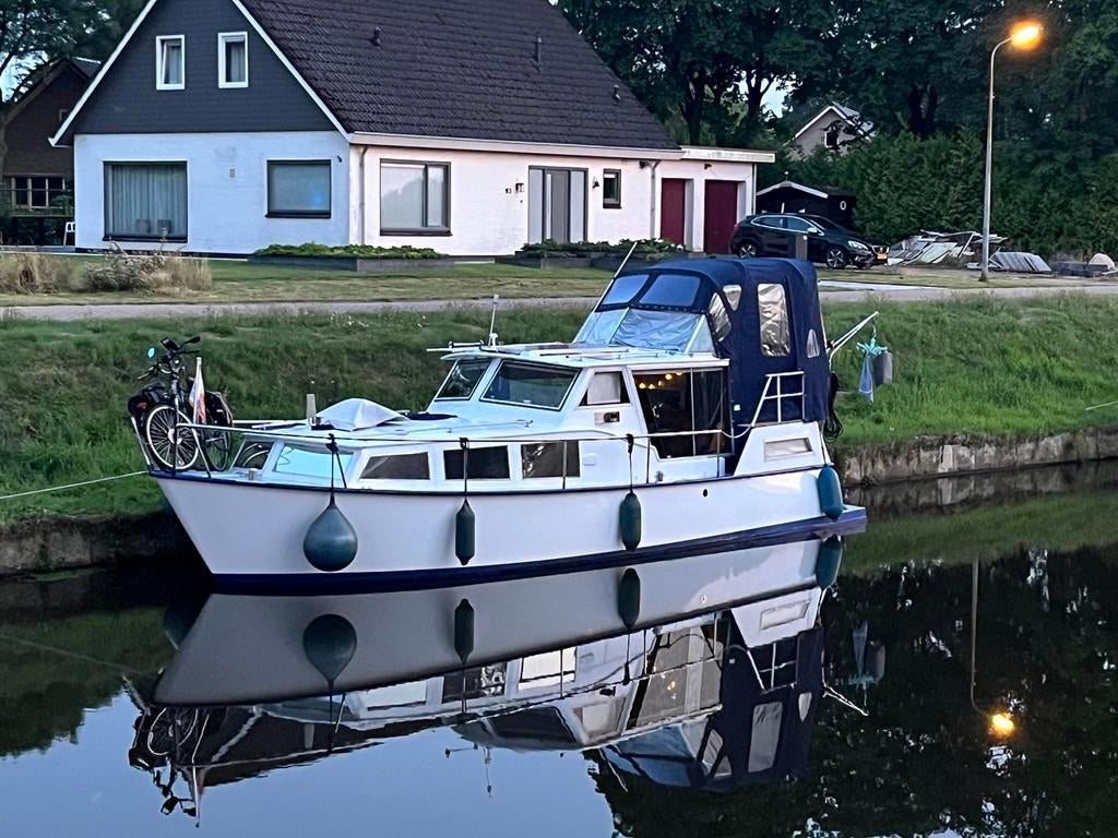 Mooie Motorkruiser 9.80m, 4 personen, Ophalen, Gebruikt, Staal, Binnenboordmotor