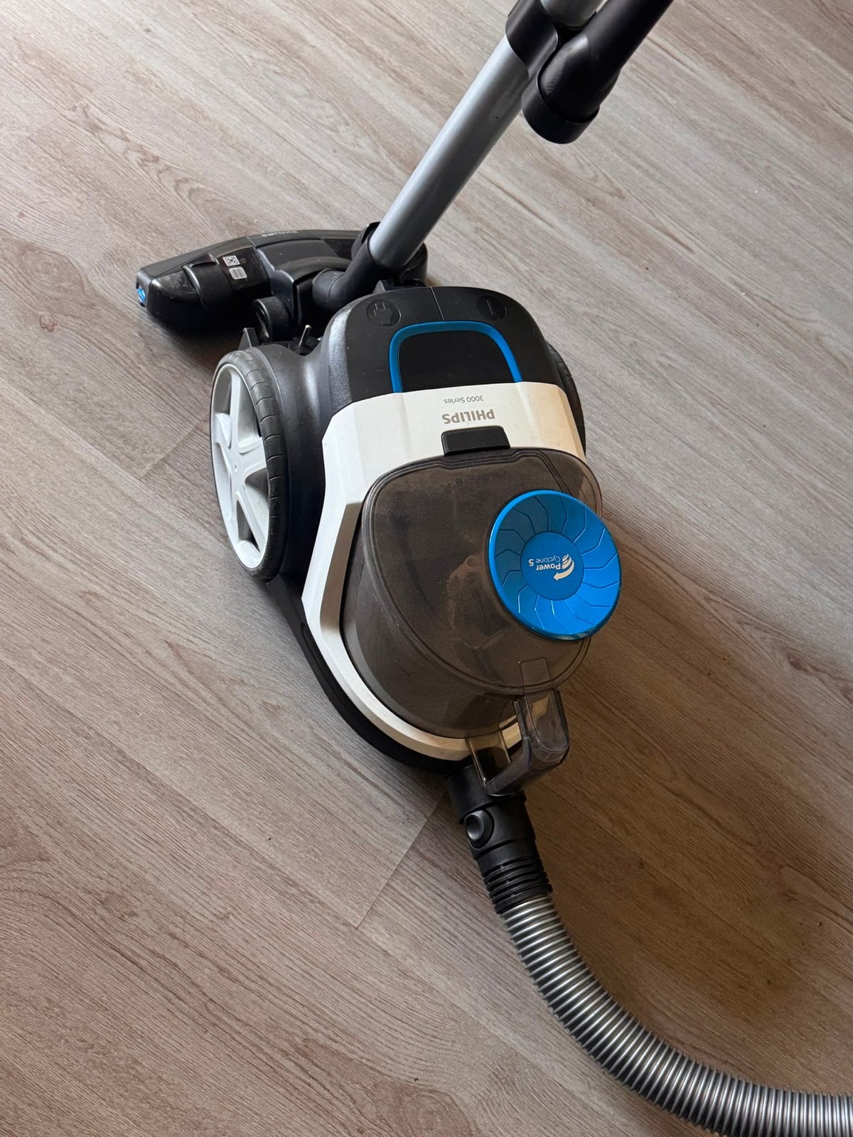 Goed werkende Philips stofzuiger, Ophalen, Gebruikt, Philips, Sledestofzuiger