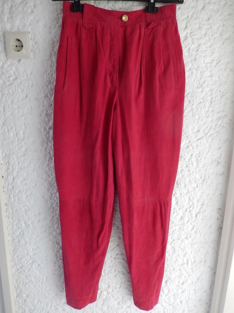 vintage Laurel broek mt38 zacht suèdeleer rood gevoerd zgan, Kleding | Dames, Maat 38/40 (M), Laurel, Ophalen of Verzenden, Zo goed als nieuw