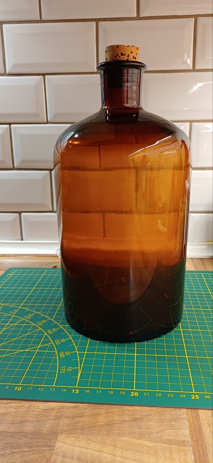 Grote vintage bruine apothekersfles met ku, Ophalen of Verzenden