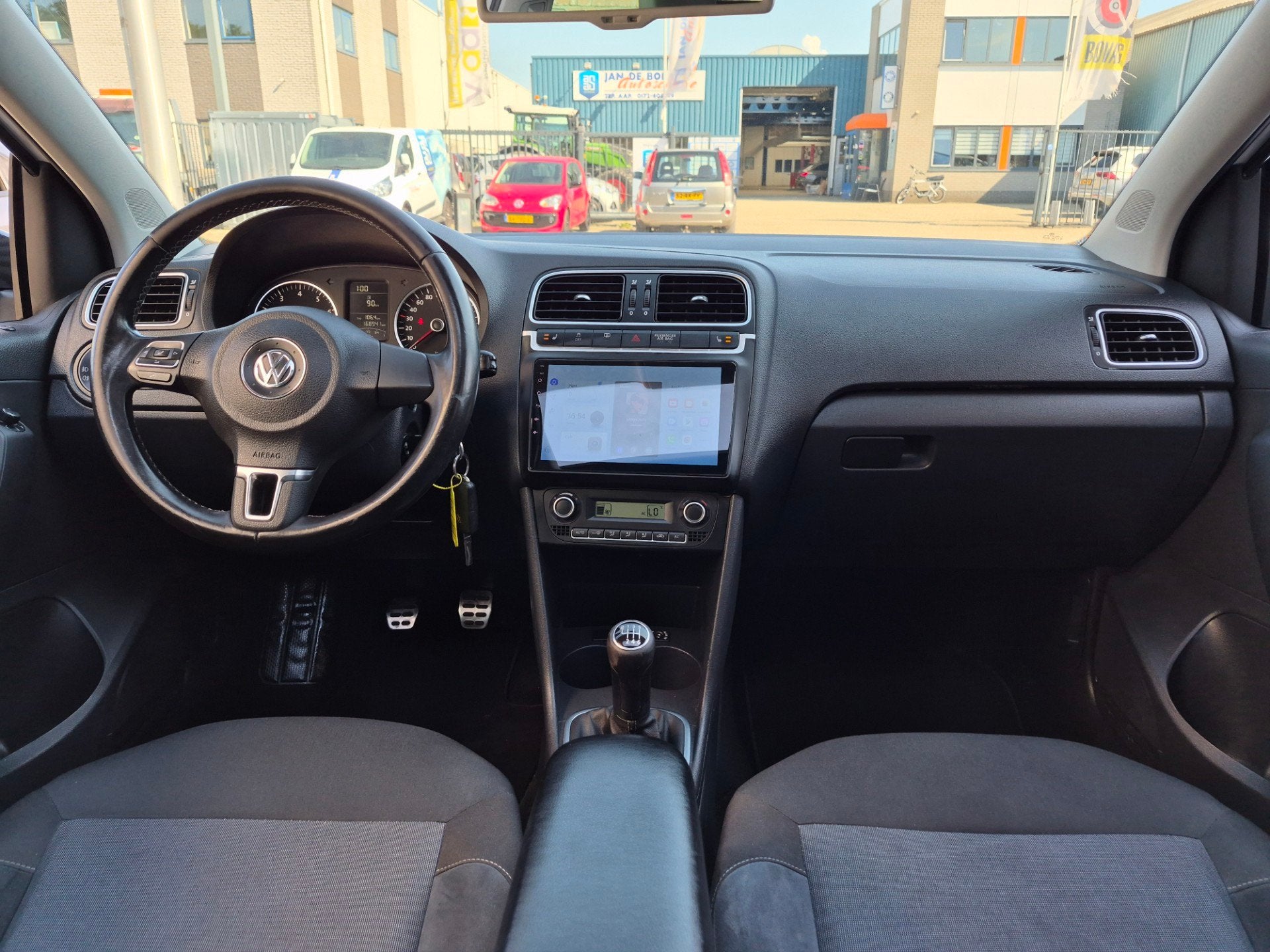 Volkswagen Polo 1.2 TSI Comfortline|Panoramadak|Cruise|Airco, Voorwielaandrijving, Euro 5, Stof, Zwart