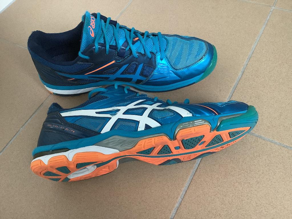ASICS  sportschoenen  maat 46, Ophalen of Verzenden, Zo goed als nieuw, Sportschoenen