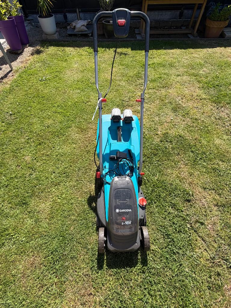 Gardena grasmaaier, Ophalen, Cirkelmaaier, Gebruikt, Accu-grasmaaier