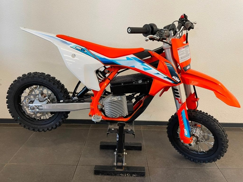 KTM SX-E 3 2024 | NIEUW, Motoren, Motoren | KTM, Bedrijf, Crossmotor, Automaat, 50 cc
