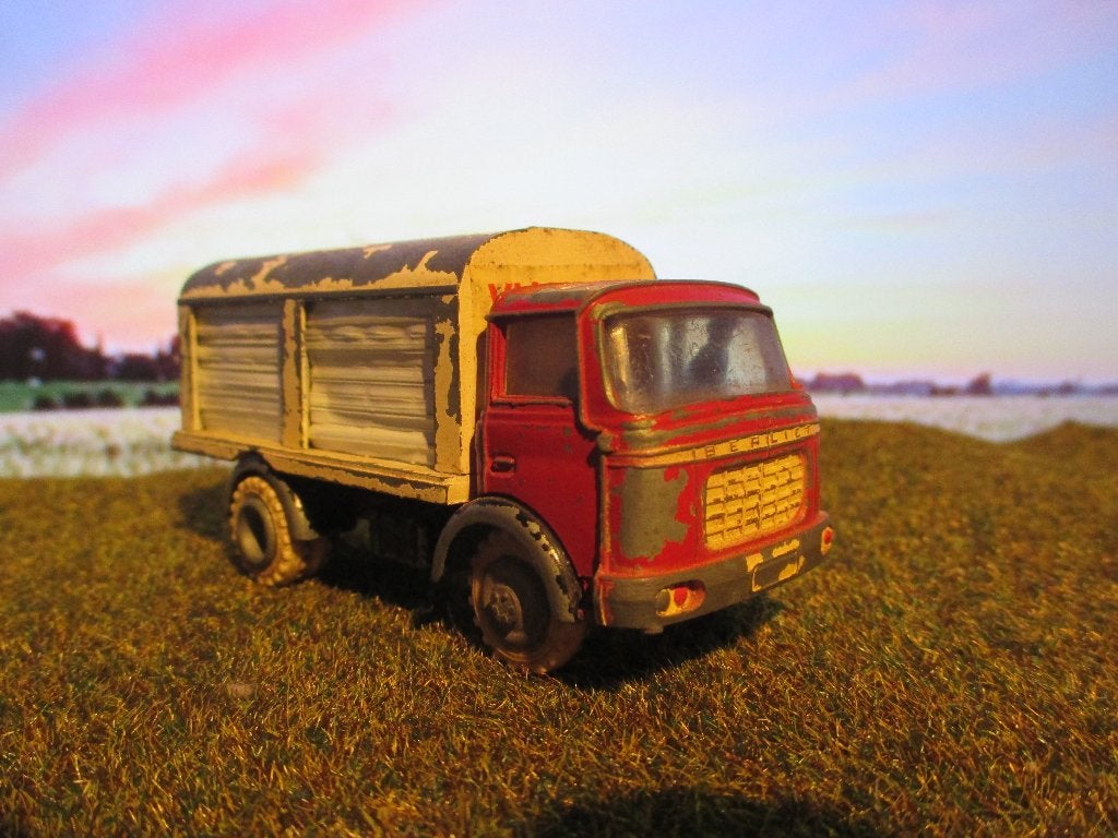 1/50?? Berliet GAK Viandes ( vleesvervoer ) France Jouet, Ophalen of Verzenden, Gebruikt, Bus of Vrachtwagen