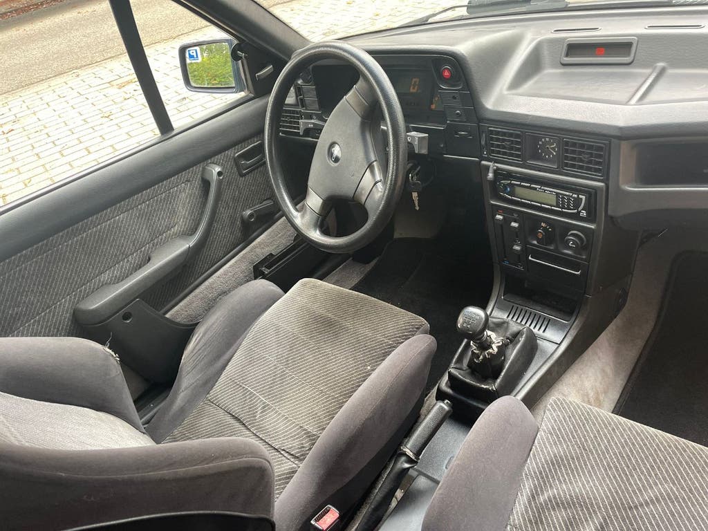 Opel KADETT-E-CABRIO C2.0NE GSI OPNIEUW GESPOTEN (bj 1990), foto 3