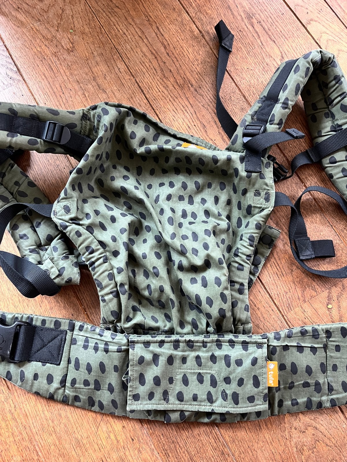 Tula Draagzak - Groen met stippen, Kinderen en Baby's, Babydragers en Draagdoeken, Gebruikt, Buik of Rug, Draagzak, Ophalen