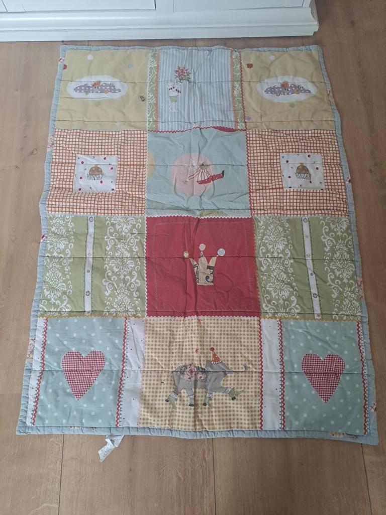 Baby deken ikea met leuke printjes, Kinderen en Baby's, Ophalen of Verzenden, Gebruikt, 70 tot 85 cm, Deken
