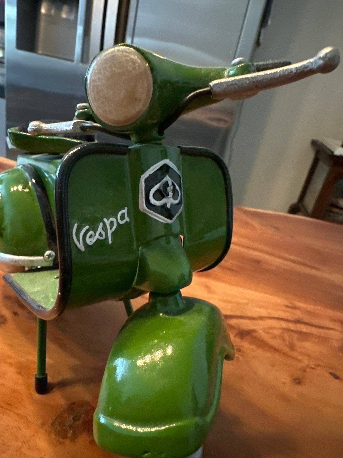 Groene Vespa scooter model - Decoratie, Ophalen, Gebruikt, Overige typen