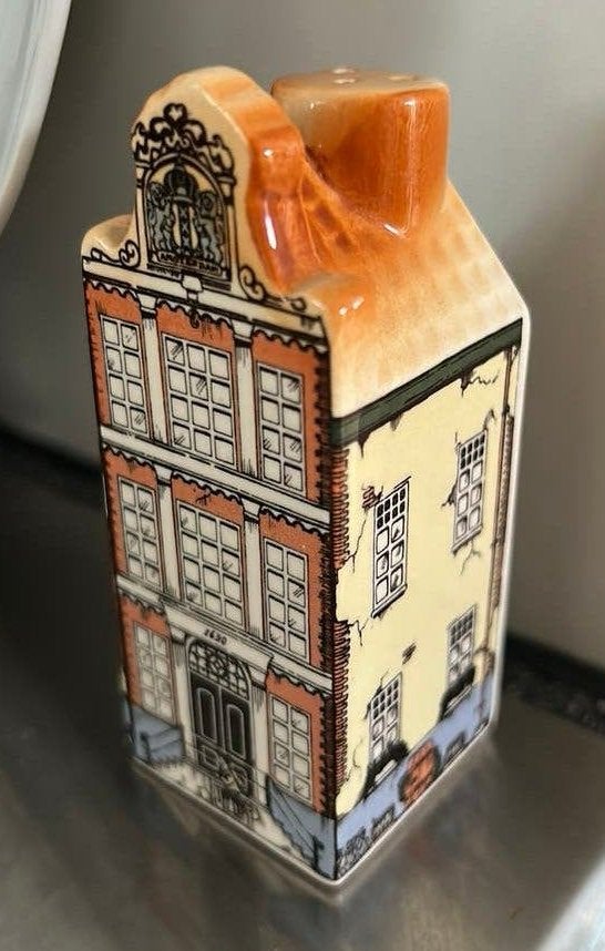Delftsblauw Holland House 1690 grachtenpand handmade 9cm, Antiek en Kunst, Curiosa en Brocante, Ophalen
