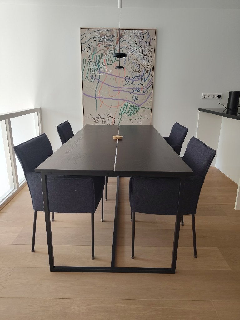 4 design on stock eetkamerstoelen, Ophalen, Blauw, Zo goed als nieuw, Stof