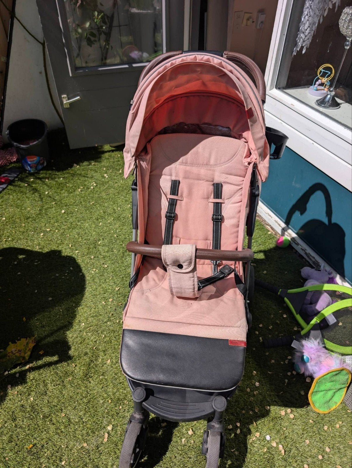 Roze kinderwagen met verstelbare rugleuning, Ophalen