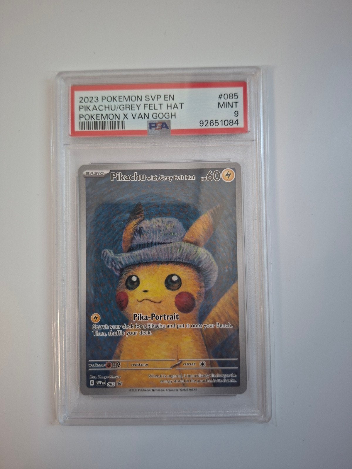 Pikachu van gogh grey felt hat #85 psa9, Ophalen of Verzenden, Nieuw, Losse kaart