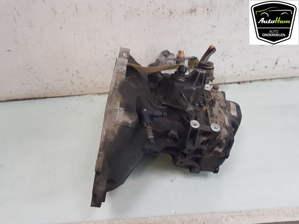 Versnellingsbak Schakel ABS Opel Corsa E 2015 24581813, Gebruikt, Bahnhofsplatz, Rüsselsheim am Main 65423, , Duitsland, Opel