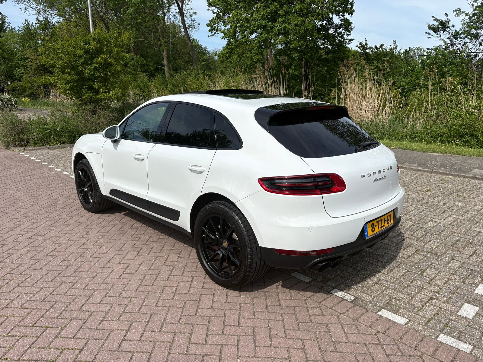 Porsche Macan S 3.0 V6 4x4 Pano | Apple Carplay, Automaat, Bi-Xenon koplampen, Zwart, 11 km/l