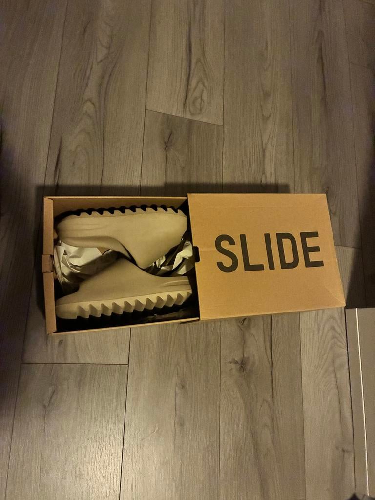 Yeezy Slide - Maat 42, Ophalen of Verzenden, Zo goed als nieuw