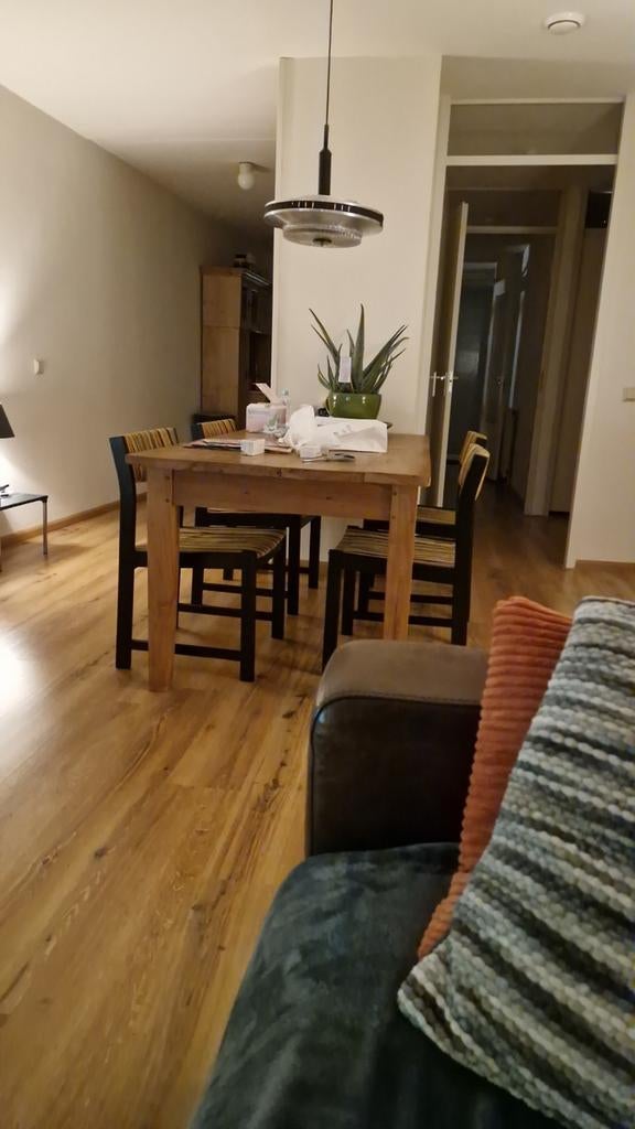 Teakhouten eettafel en salontafel en 4 vintage stoelen, Huis en Inrichting, Tafels | Eettafels, Ophalen, Gebruikt, Teakhout, 50 tot 100 cm