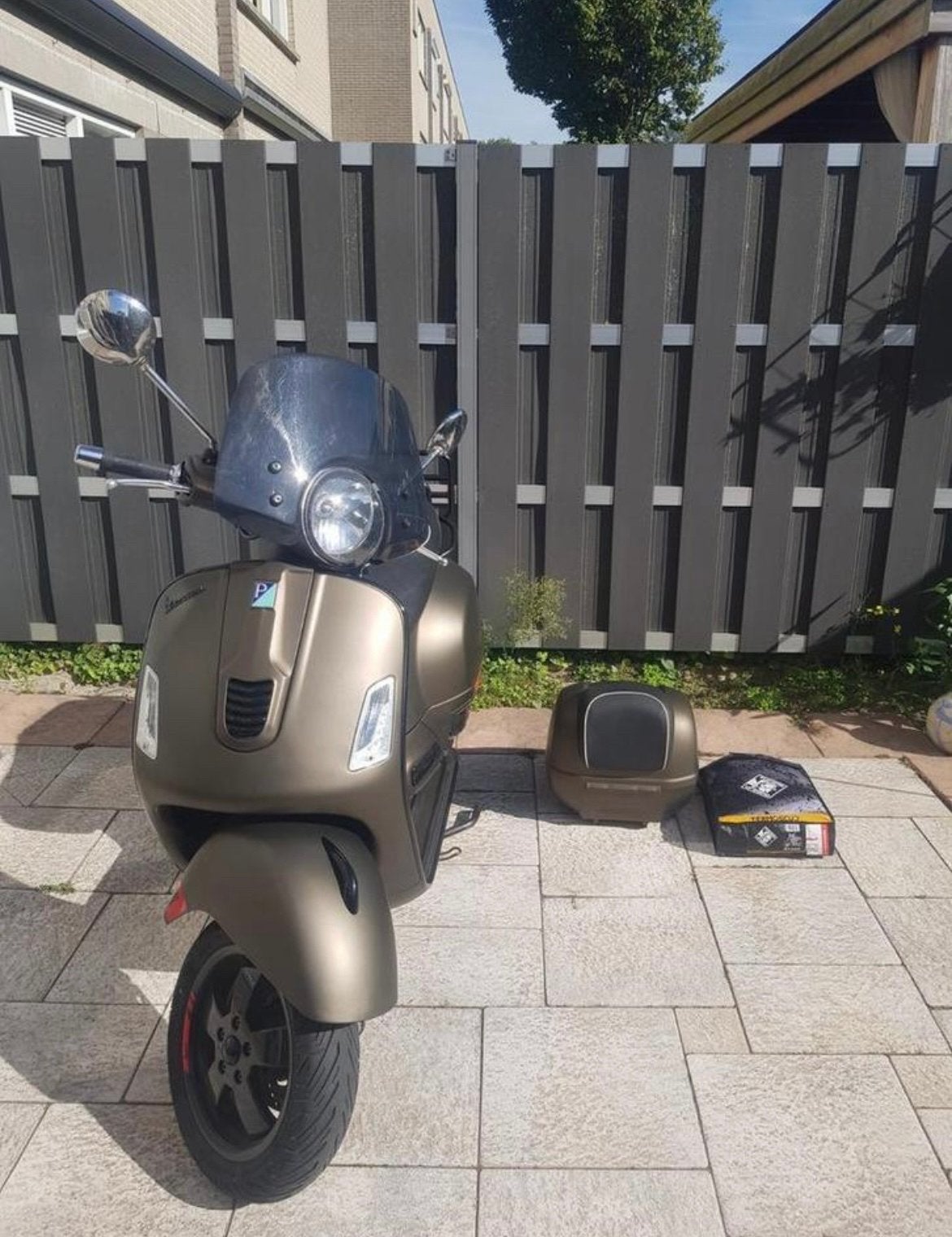 Vespa GTS 300CC 2014 met accessoires, 20.000 mijl, Gebruikt, Overige modellen, 300 cc, Ophalen of Verzenden