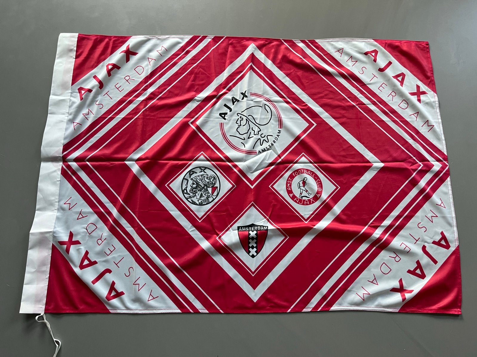 Ajax vlag, Diversen, Vlaggen en Wimpels, Ophalen of Verzenden, Nieuw
