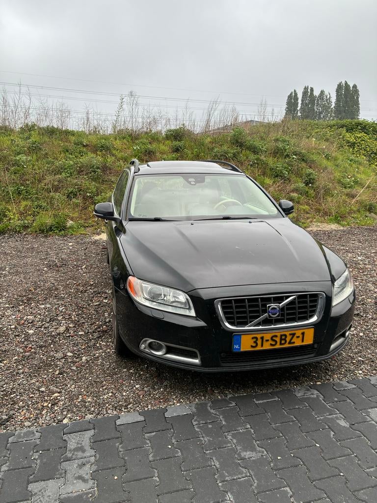 Volvo V70 T4 132KW 2011 Zwart, Ophalen, 1596 cc, Zwart, Stationwagon