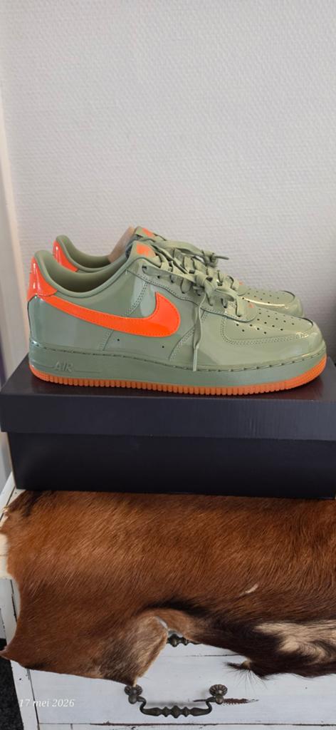 Nike air force 1 oil green, Ophalen, Nieuw, Overige kleuren