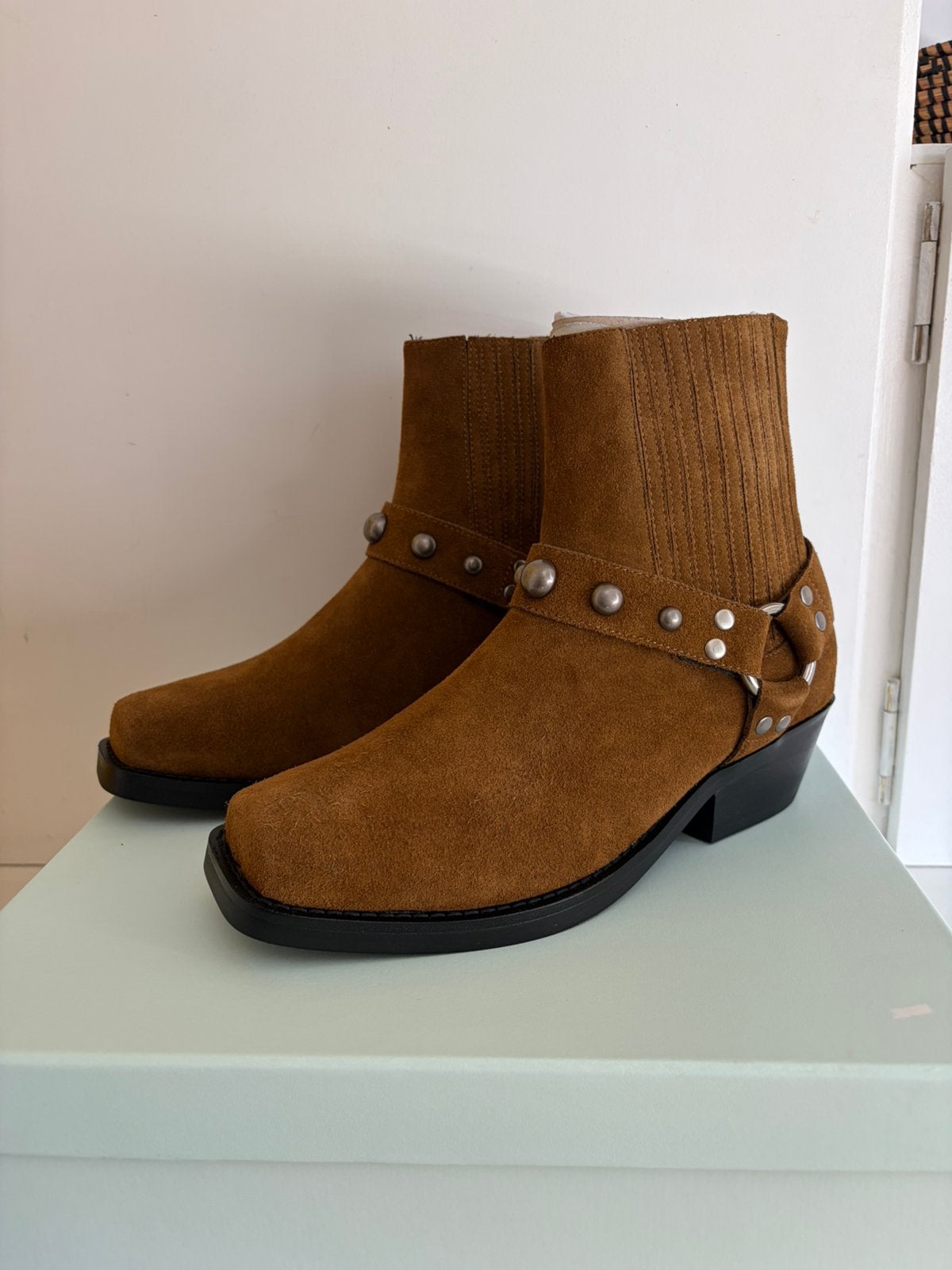 Bibi Lou bruine suede laarsjes maat 39 nieuw, Bruin, Lage of Enkellaarzen, Nieuw, Ophalen of Verzenden