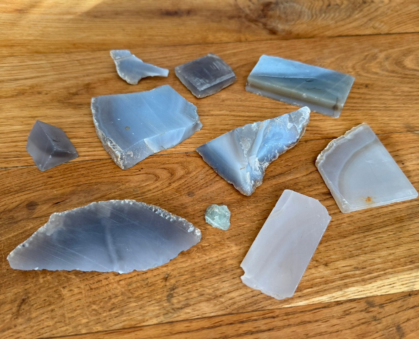 Blauwe chalcedoon agaat plak Lapidary Idar Oberstein 516 gr., Verzamelen, Mineralen en Fossielen, Mineraal, Ophalen of Verzenden