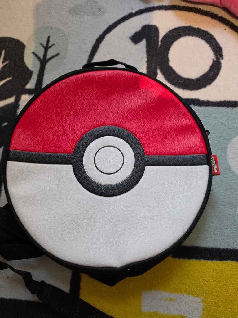 Pokémon Pokeball Rugtas - Ideaal voor Fans!, Sieraden, Tassen en Uiterlijk, Tassen | Rugtassen, Gebruikt, Minder dan 30 cm, Minder dan 25 cm
