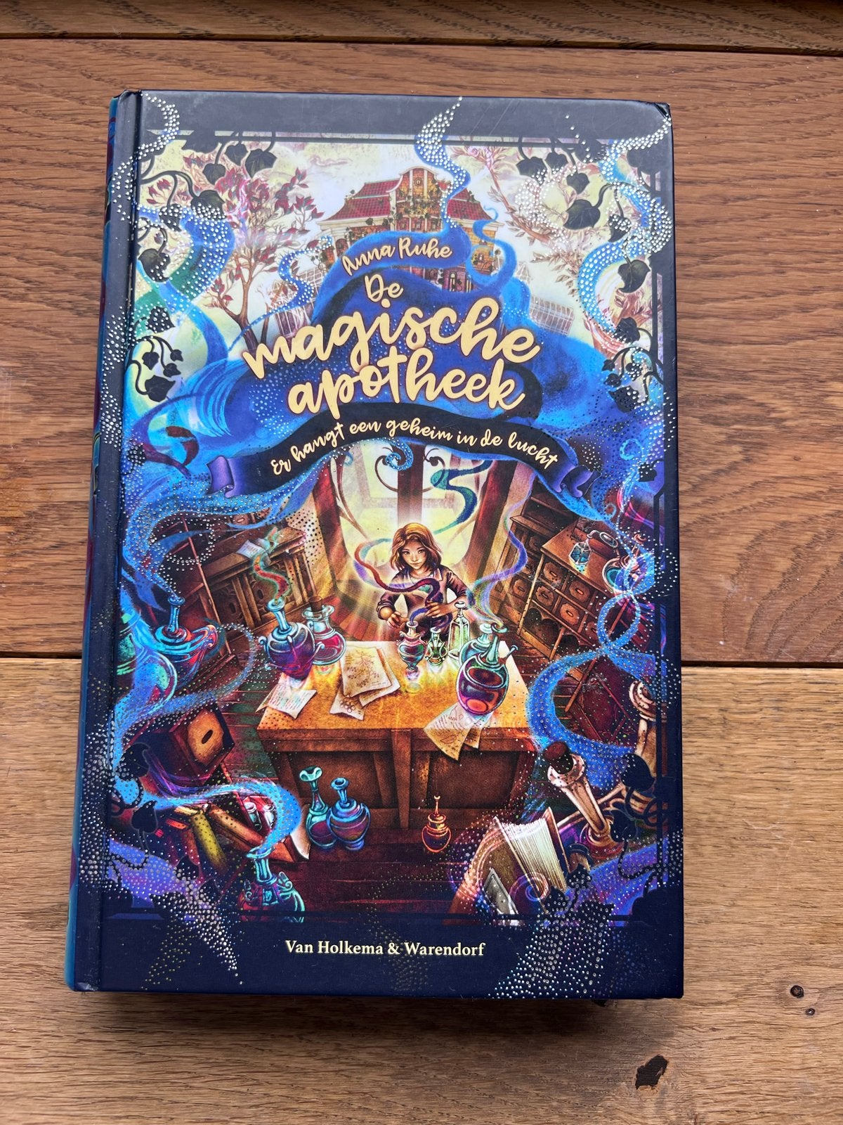 De Magische Apotheek - Anna Ruhe (als nieuw), Boeken, Ophalen of Verzenden, Zo goed als nieuw, Fictie