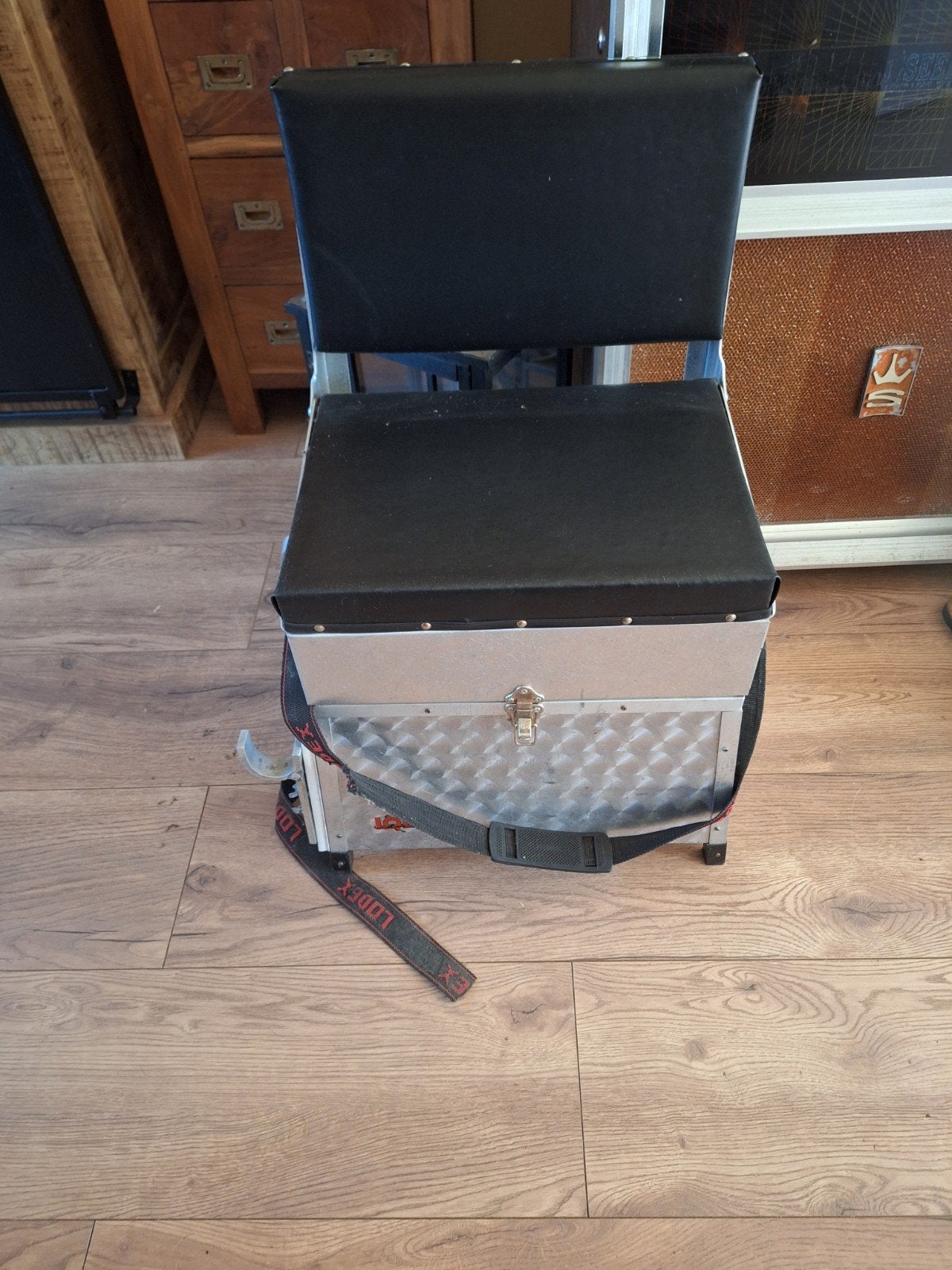 Lodex Viskoffer met Zitje - Aluminium, Ophalen, Zo goed als nieuw, Koffer of Tas